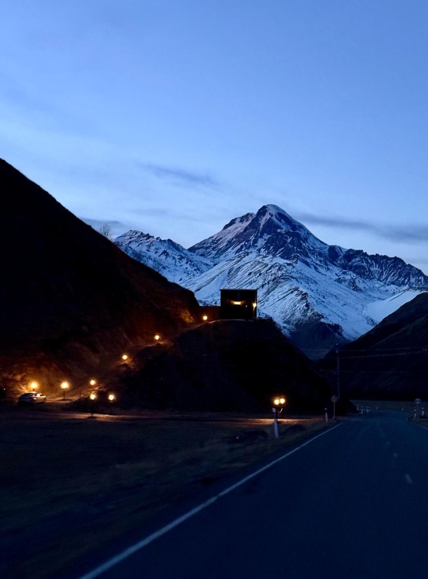 Gzaze Leilighet Kazbegi Eksteriør bilde