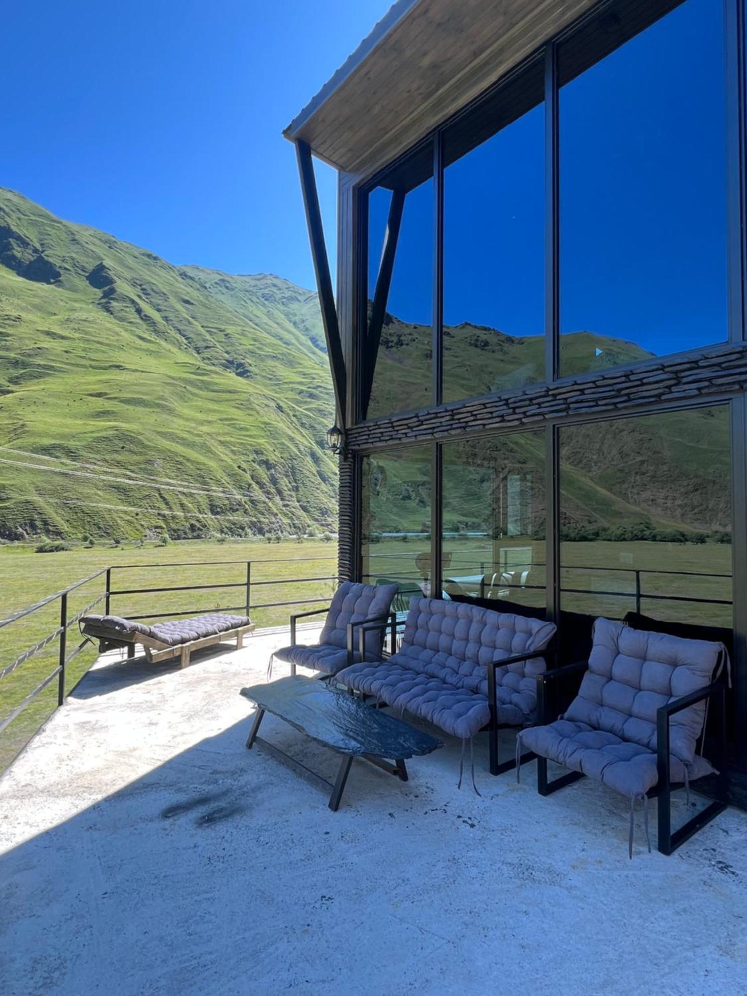Gzaze Leilighet Kazbegi Eksteriør bilde